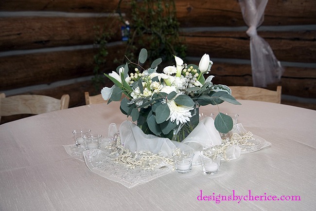 GB_Wed_0729_wRustic chic Colorado Mountain wedding white centerpiece