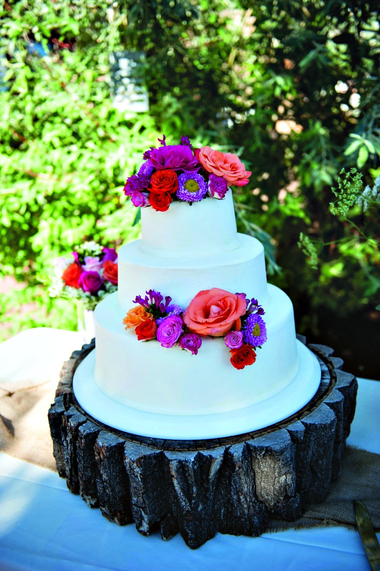 Display cake on this tree trunk slab for a rustic touch